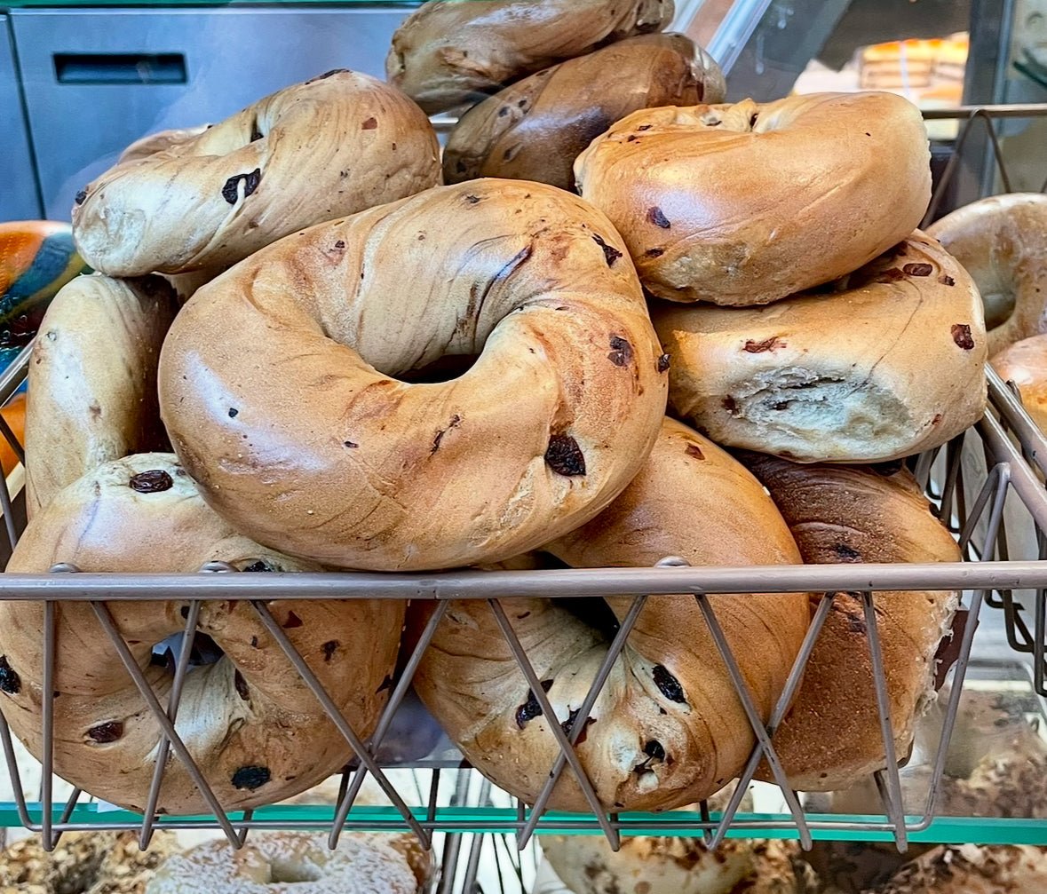 Cinnamon Raisin Frozen Par Baked Bagels Case (5 Dozens) - shop_WholesaleDavidovich Bakery